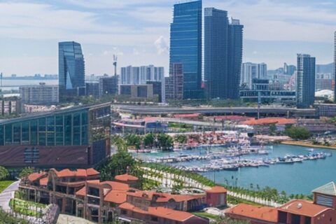 Arosa home care services in Fort Lauderdale, Florida with caregiver assisting senior at home in a sunny coastal setting