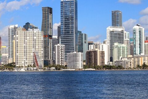 Arosa home care services in Miami, Florida with caregiver assisting senior at home in a bright, coastal setting